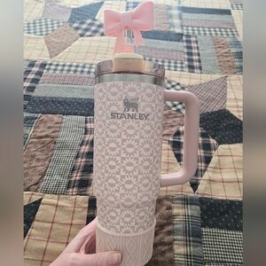 Peach Whip Sunflower Stanley 30oz